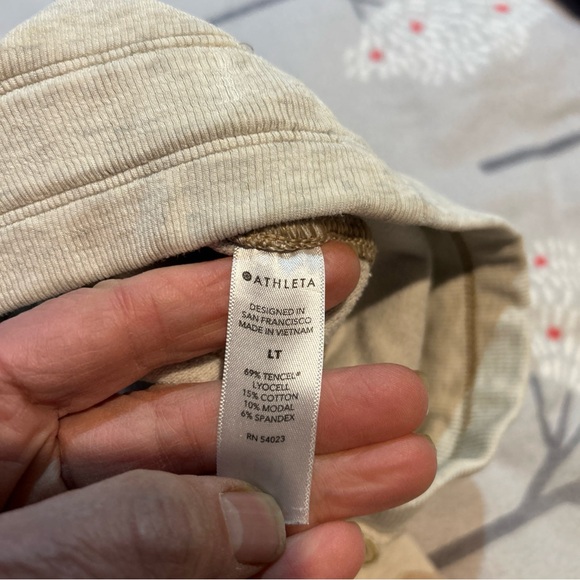 Athleta Balance Printed Jogger L Beige Camo Soft Knit Active Lounge Gym Work Out - Picture 8 of 10